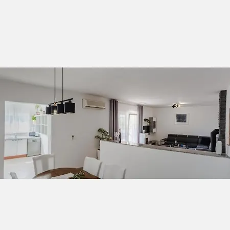 Apartman Peric Vir Exterior photo