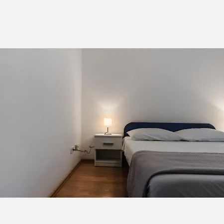 Apartman Peric Vir Exterior photo