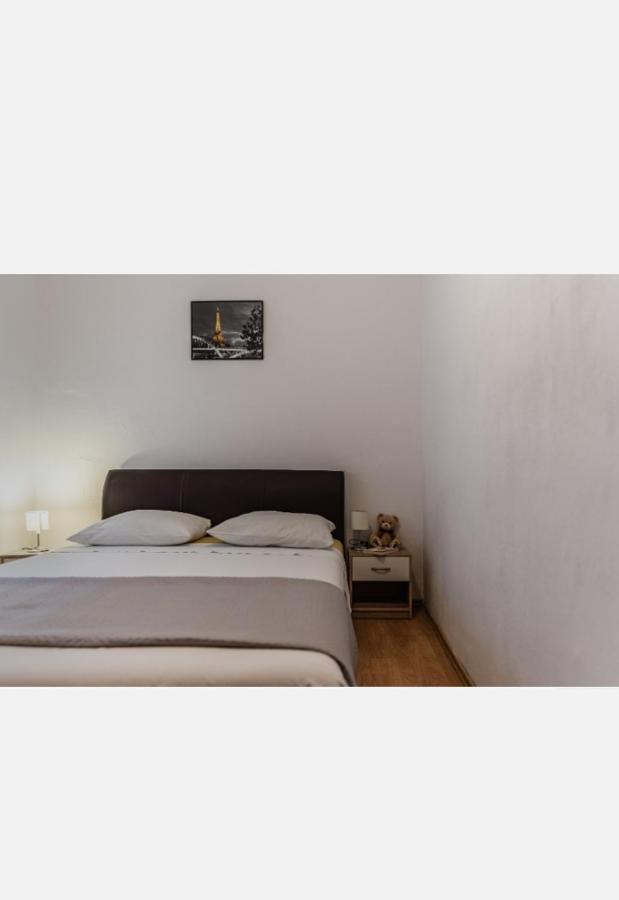 Apartment Peric *