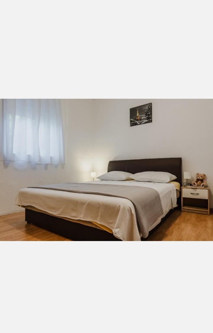 Apartment Peric *