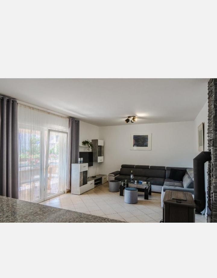 Peric Apartment *